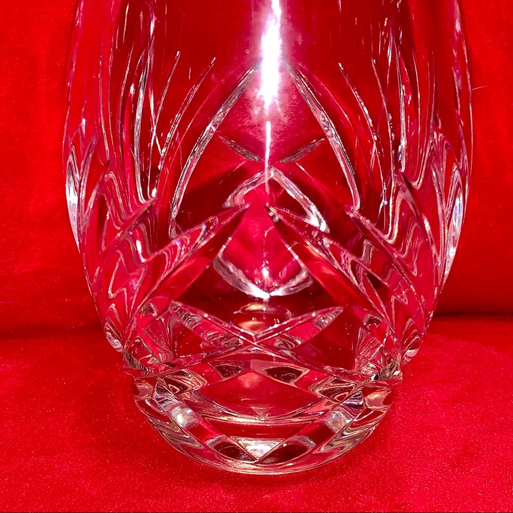 Wedgewood Crystal Vase - Picture 14 of 16